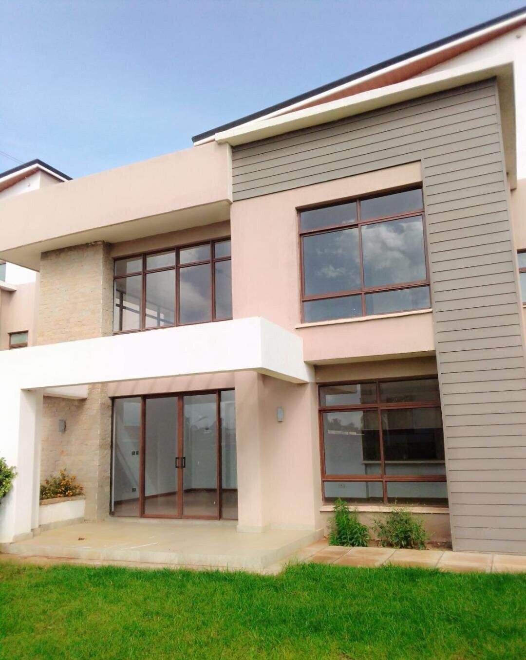 4BR All-Ensuite Townhouse with Servant Quarter - Runda Gardens