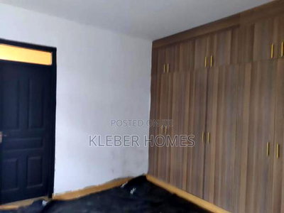 5bdrm Villa in Lavington for sale - Image 9