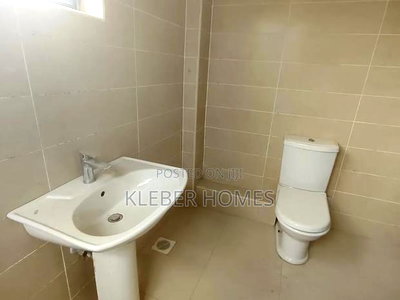 5bdrm Villa in Lavington for sale - Image 11