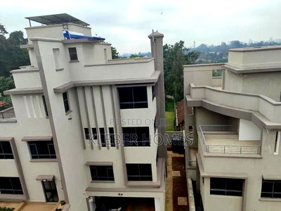 5bdrm Villa in Lavington for sale - Image 13