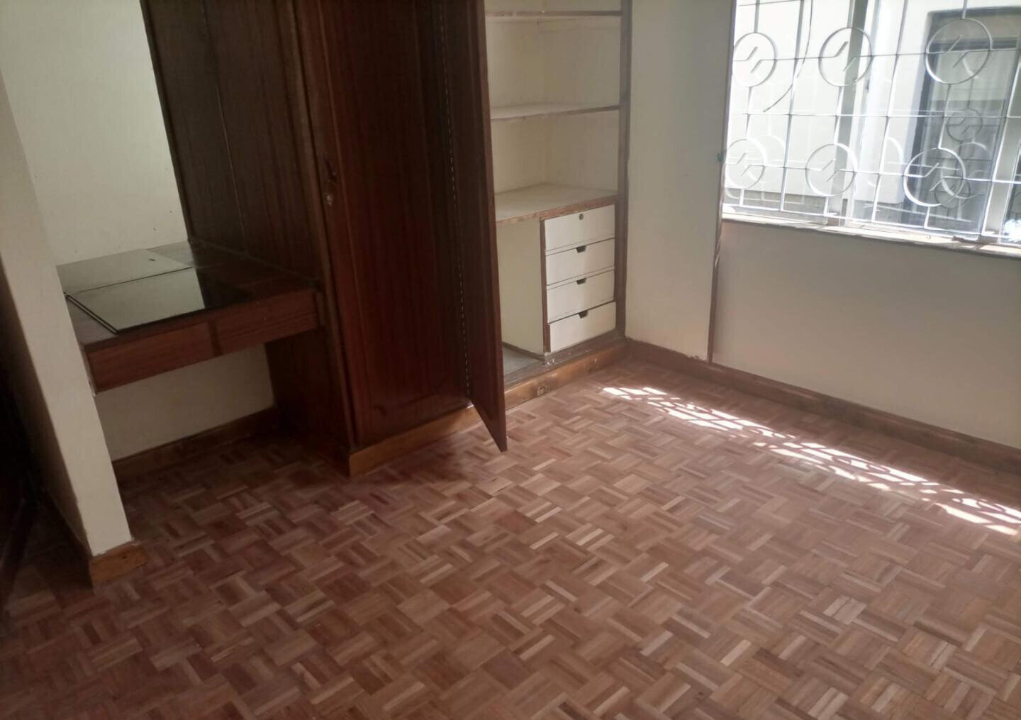 4-Ensuite Townhouse with Family Room & Garden - Lavington