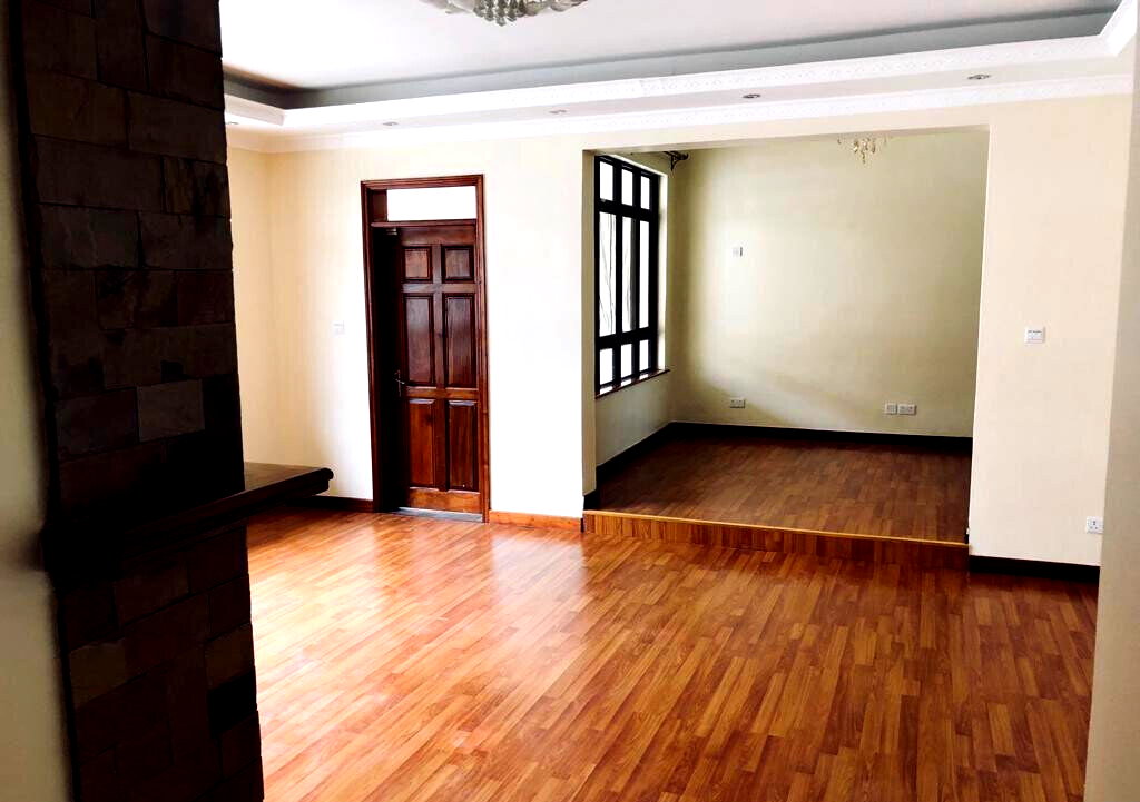 4-Ensuite Townhouse with Guest Room & DSQ – Karen Gated Community