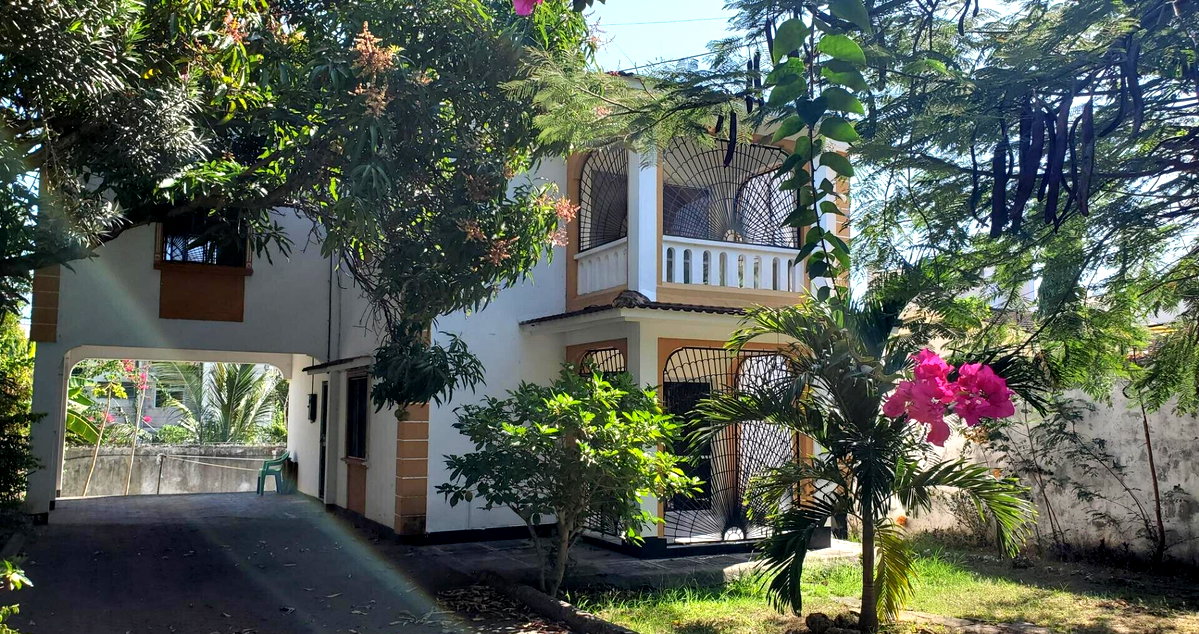 3BR Bungalow in Secure Gated Community - Nyali