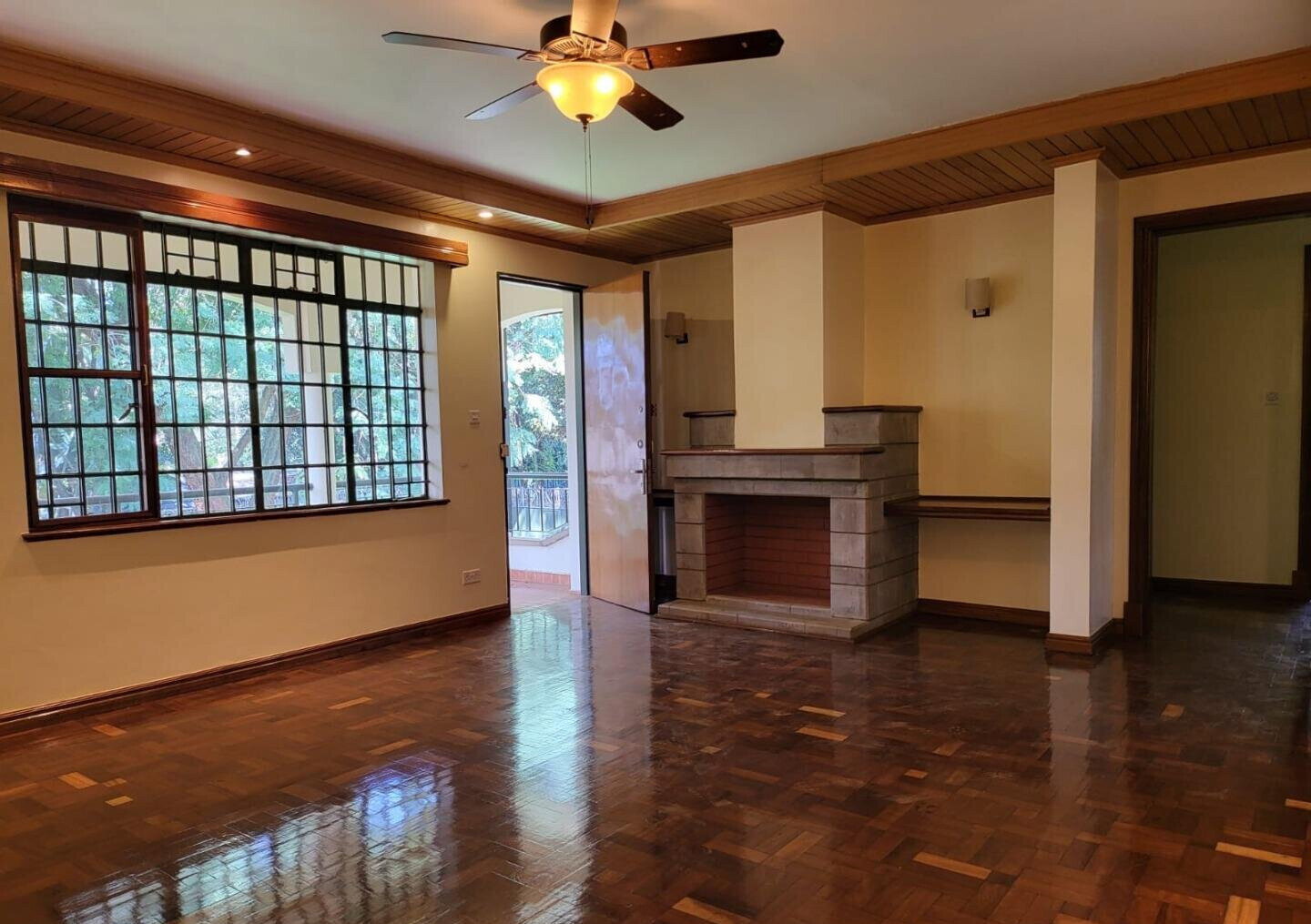 Half-Acre 5BR Haven - Nyari