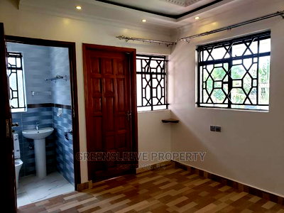 4bdrm Townhouse/Terrace in Karen for Rent - Image 15