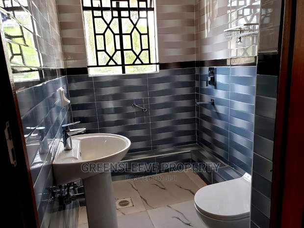 4bdrm Townhouse/Terrace in Karen for Rent