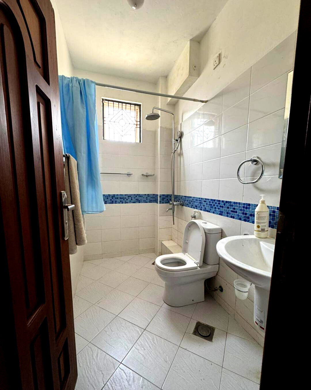 5 En-Suite Bedrooms on Half-Acre with Mvule Kitchen - Bamburi