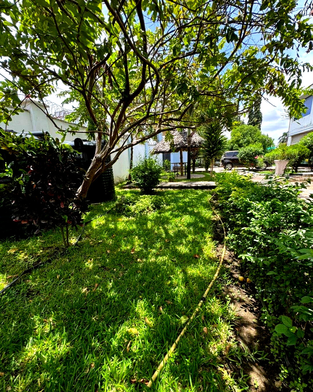 5 En-Suite Bedrooms on Half-Acre with Mvule Kitchen - Bamburi