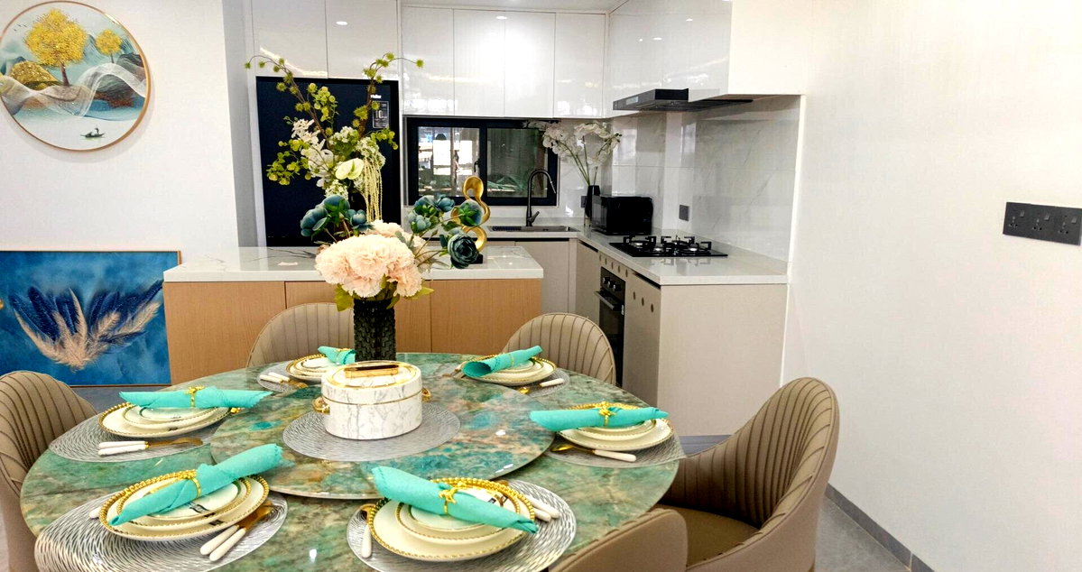 1BR En-Suite with Study & Pool Access - Lavington
