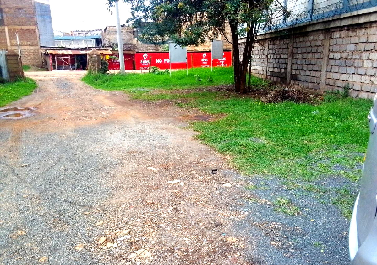 KSh 17M Garden Plot with Parking