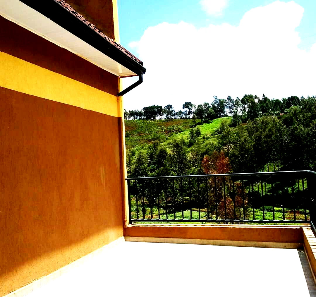 4BR Villa with Split-Level Design & Jacuzzi – Redhill, Nairobi