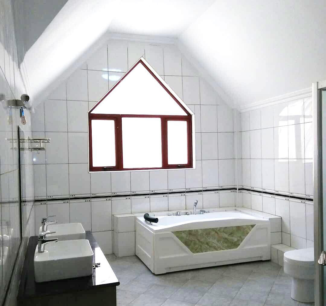 4BR Villa with Split-Level Design & Jacuzzi – Redhill, Nairobi