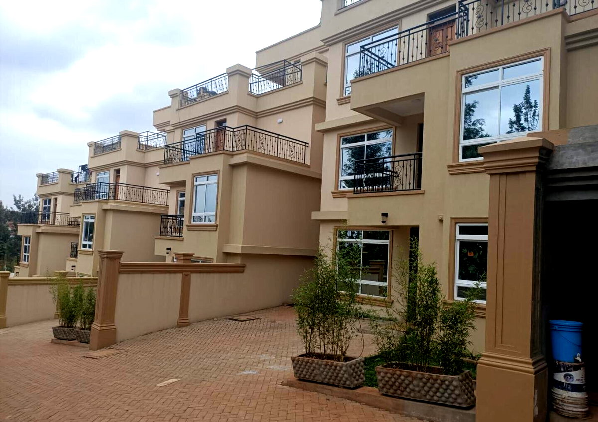 5BR All-Ensuite Townhouse with DSQ – Windsor View, Nairobi