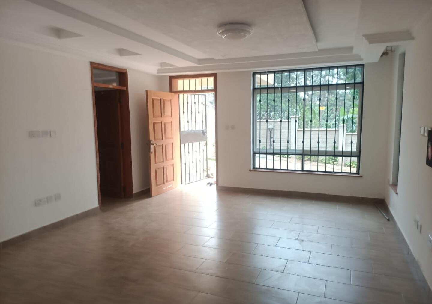 5BR All-Ensuite Townhouse with DSQ – Windsor View, Nairobi