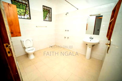 4bdrm Maisonette in Shanzu for sale - Image 7