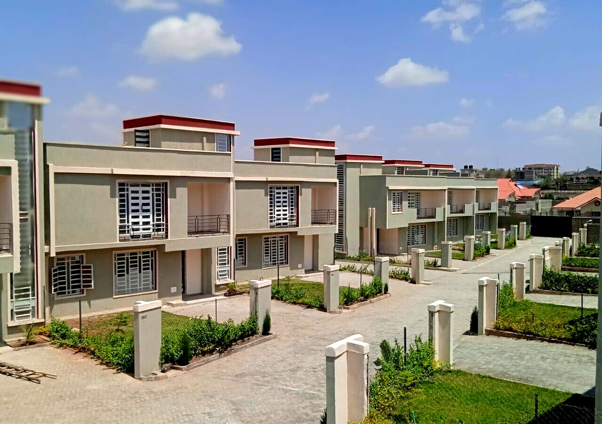 4BR All-Ensuite Townhouse with Rooftop Terrace & DSQ - Kitengela Muigai