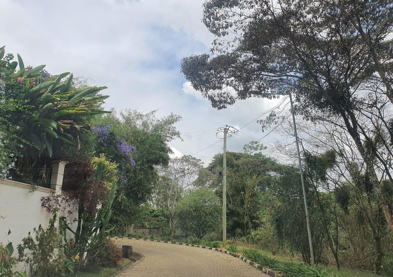 Half Acre Garden Plot with Parking at KSh 70M
