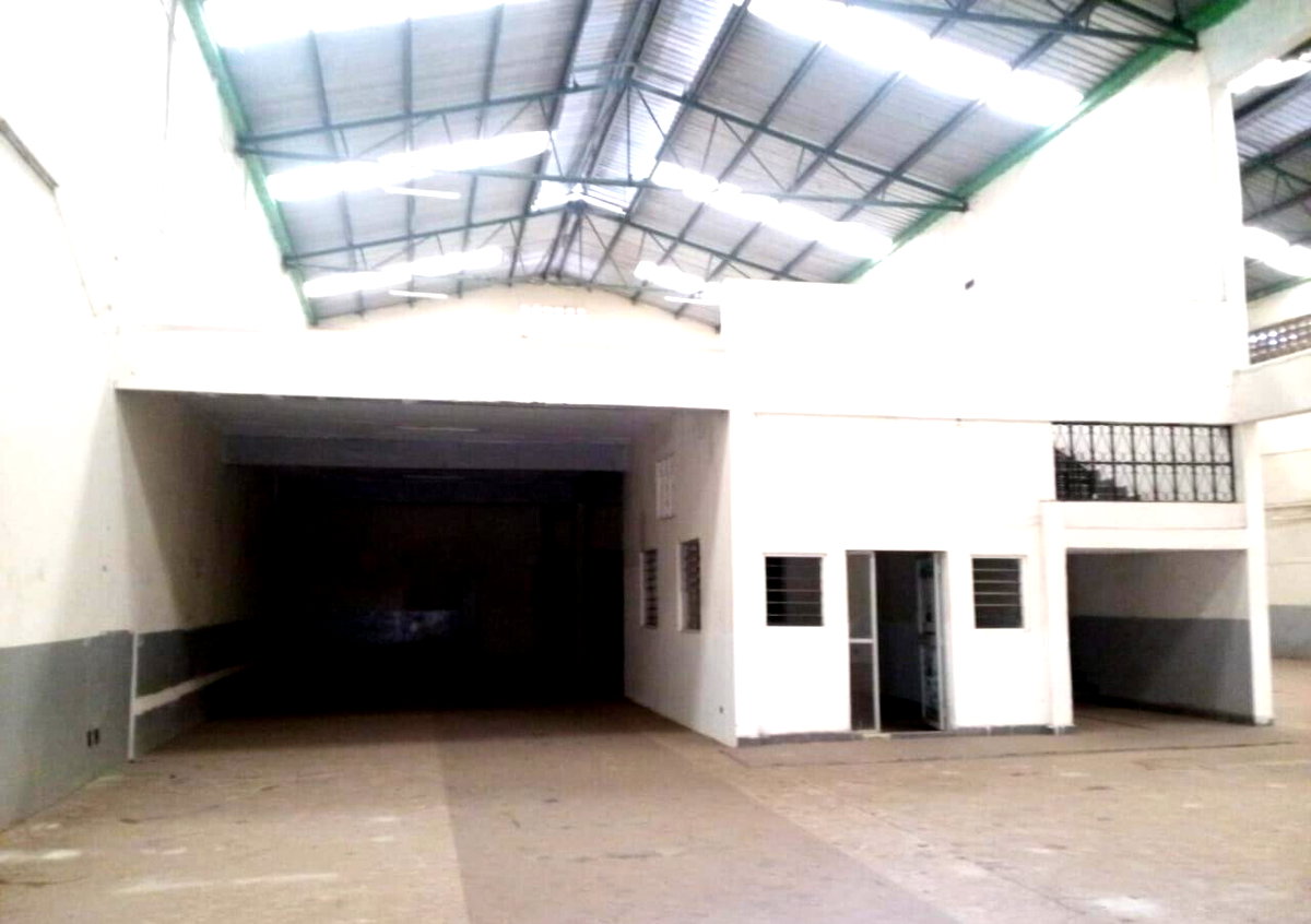 Half Acre Warehouse with Parking - KSh 110M