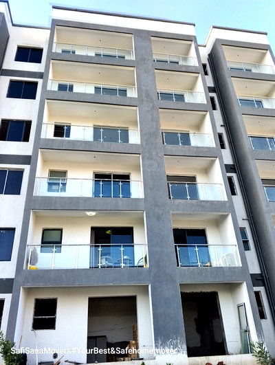 2BR Apartment with Ample Parking Under 8M