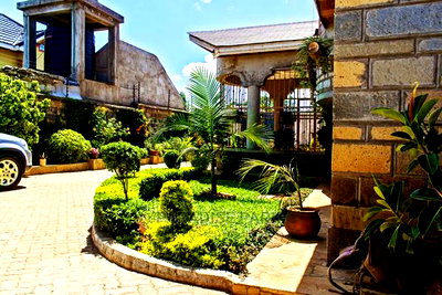 4bdrm Maisonette in Ngoingwa Estate for Sale - Image 3