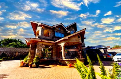 4bdrm Maisonette in Ngoingwa Estate for Sale - Image 1