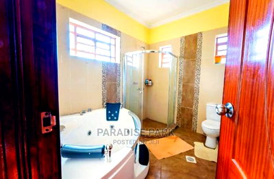 4bdrm Maisonette in Ngoingwa Estate for Sale - Image 10