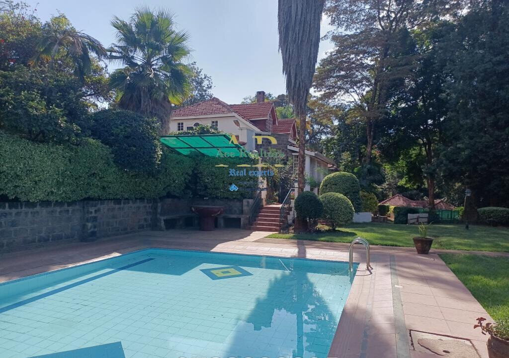 50x100 Plot 5BR House for Rent