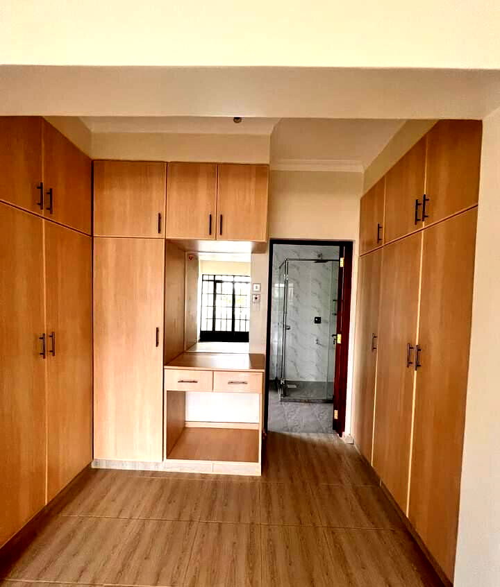 4BR All-Ensuite Townhouse with DSQ - Ngong