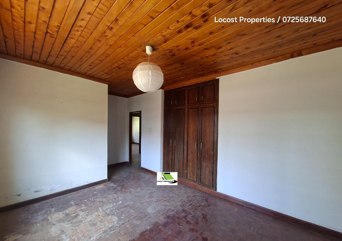 Quarter Acre 4BR Home with Garden