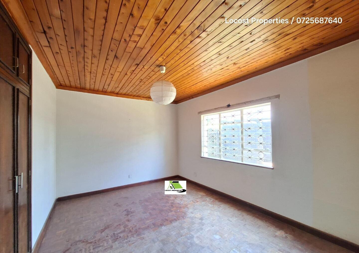 Quarter Acre 4BR Home with Garden