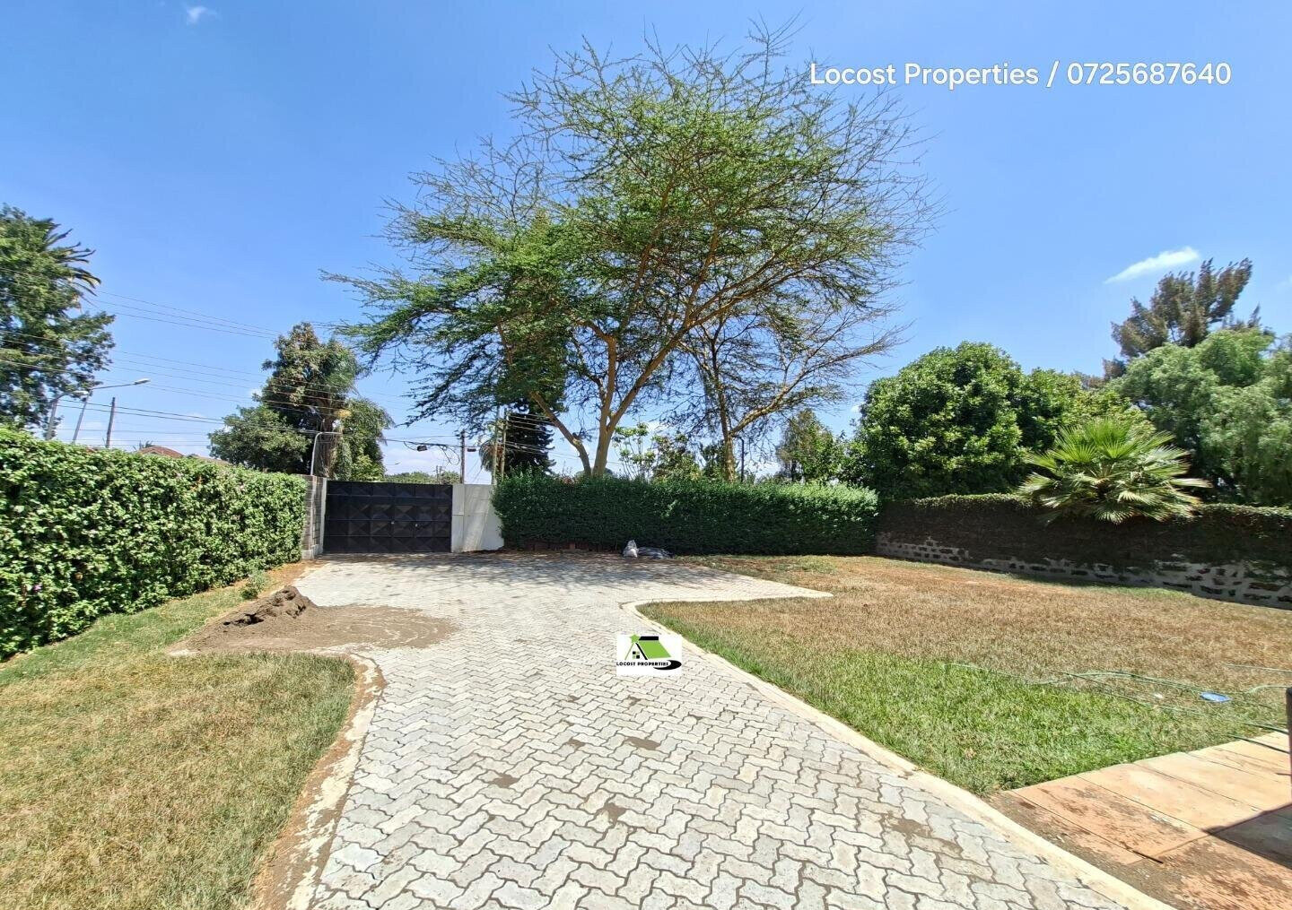 Quarter Acre 4BR Home with Garden