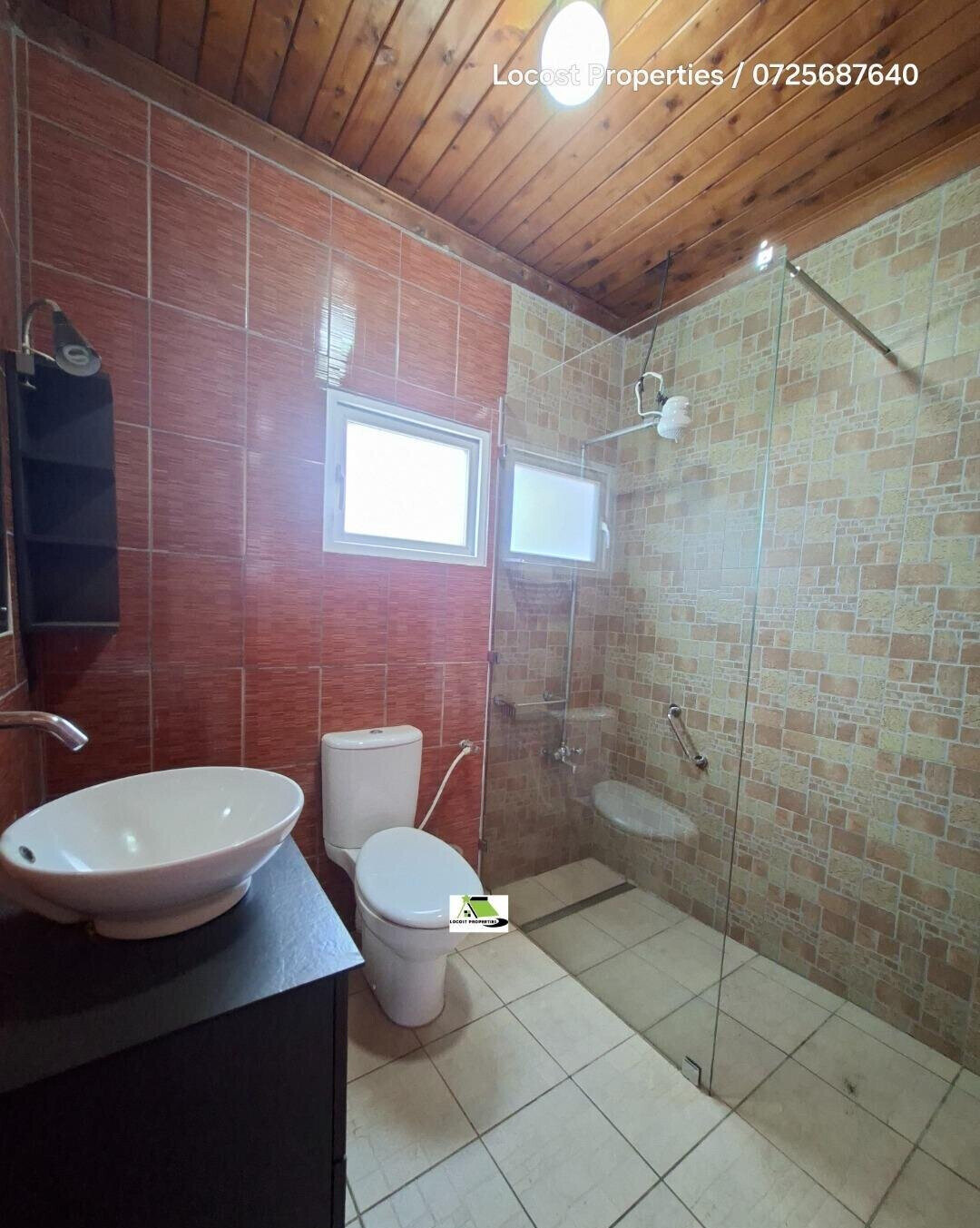 Quarter Acre 4BR Home with Garden