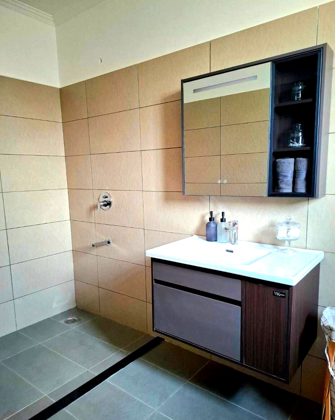 4-Bedroom Maisonette with DSQ on Tarmac Road - Syokimau