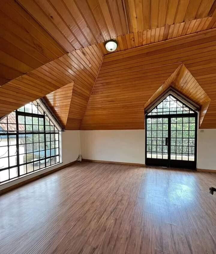 5-Ensuite Townhouse with DSQ & Kids Play Area - Lavington