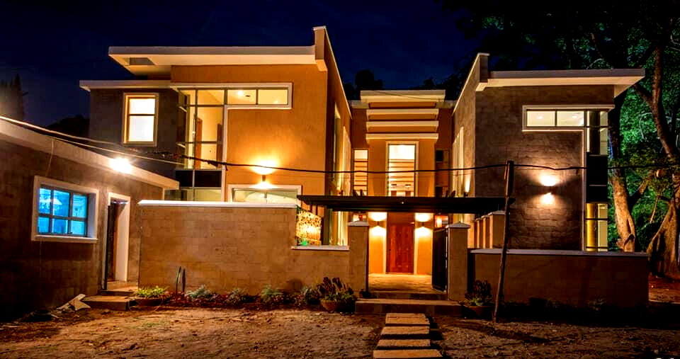 Smart 5-Bed Townhouse with DSQ on Half-Acre – Karen