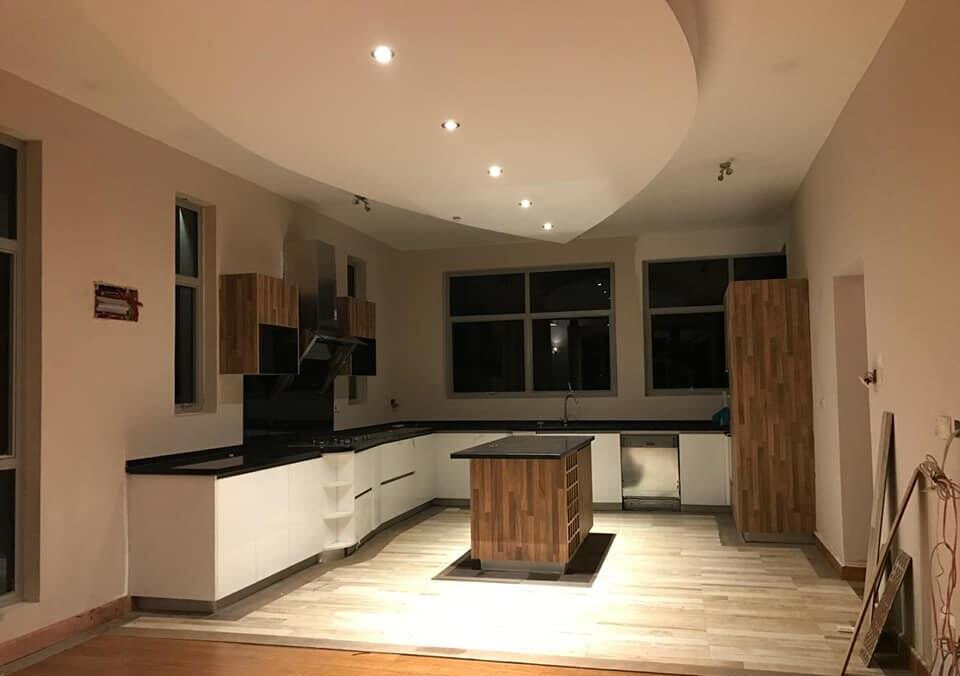 Smart 5-Bed Townhouse with DSQ on Half-Acre – Karen