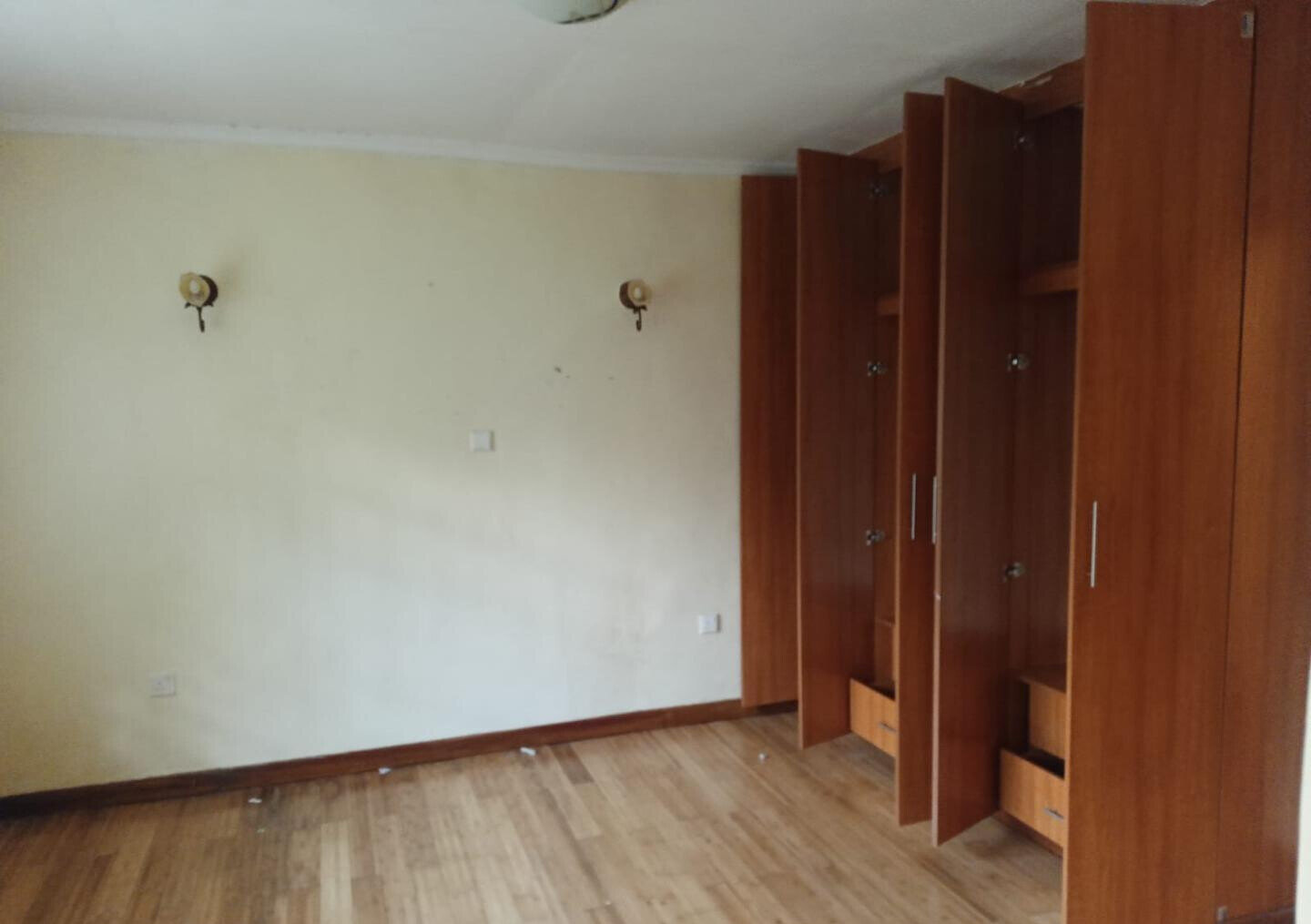 Half Acre 3BR Bungalow for KSh 150K