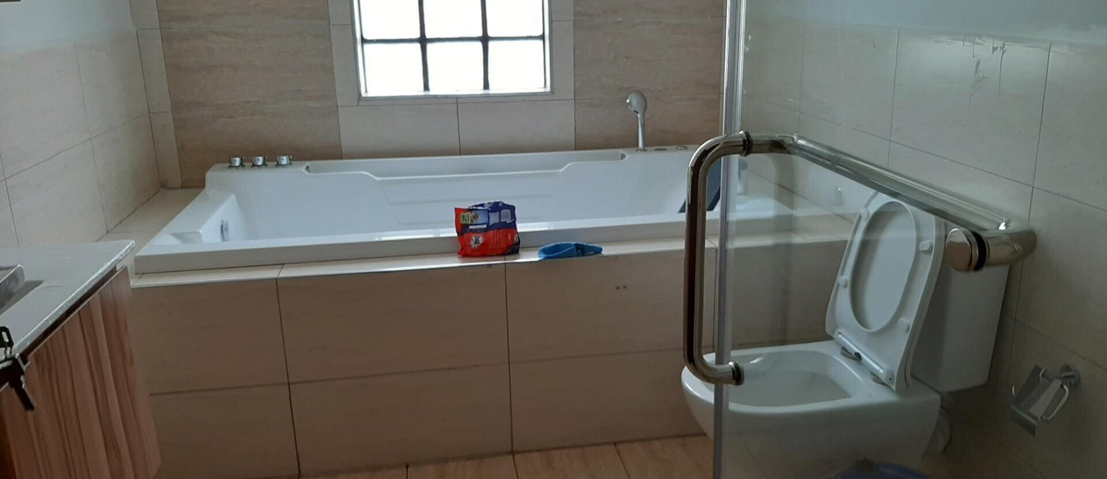Brand New 4BR En-Suite Townhouse with Fireplace & Private Garden - Kitisuru