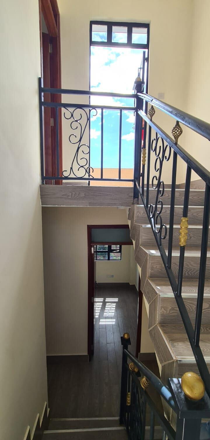 4BR Townhouse with Solar Heating & CCTV - Gikambura, Kikuyu