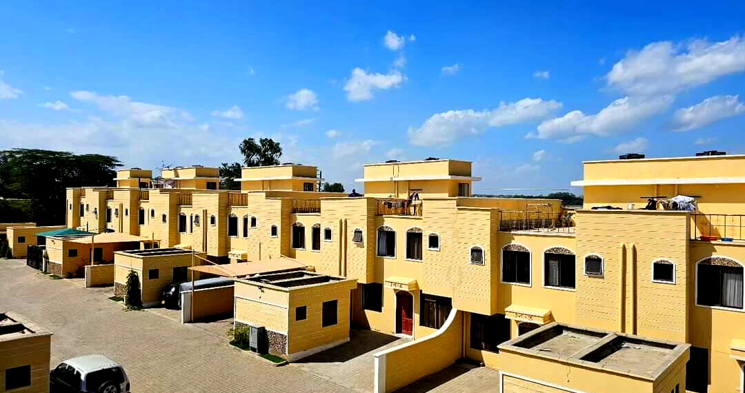 4BR Villa with DSQ & Solar Heating - Shree Villas, Athi River