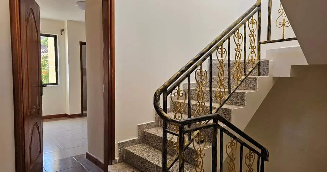 4BR Villa with DSQ & Solar Heating - Shree Villas, Athi River