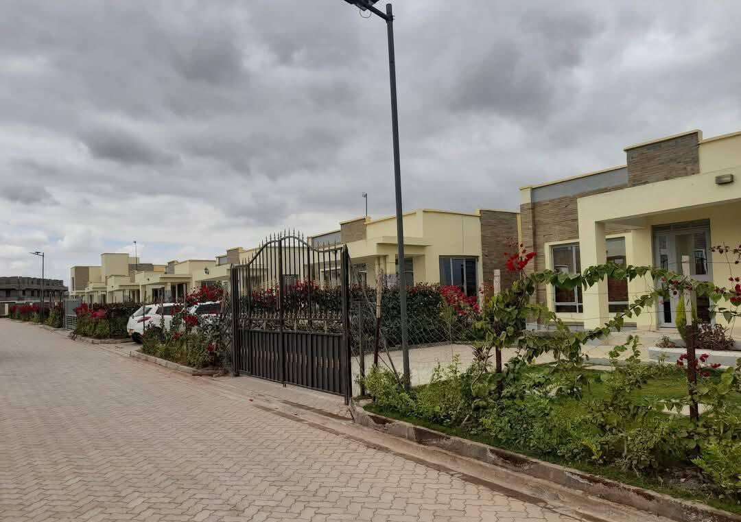 3BR Townhouse with DSQ & Tenant - Twinfalls City, Kitengela