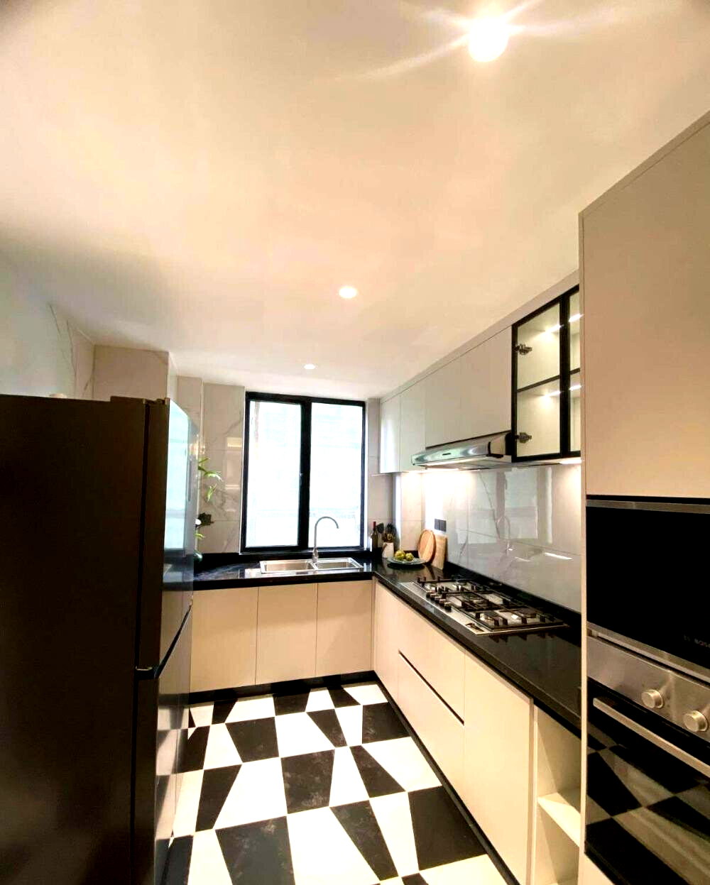 3BR + Study with DSQ & Sauna - Upper Market, Westlands