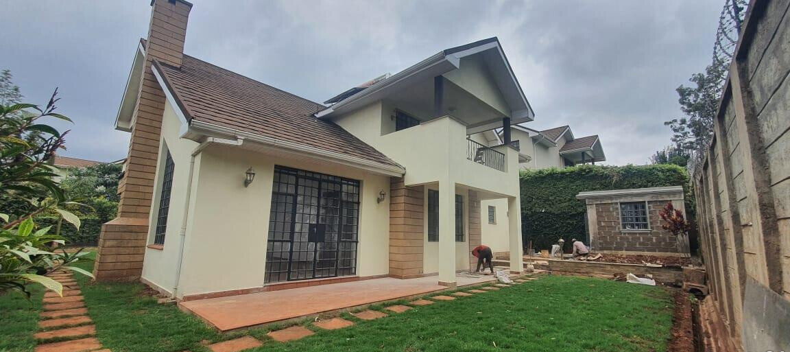 5 En-Suite Townhouse with Private Garden & Fitted Kitchen - Kitisuru