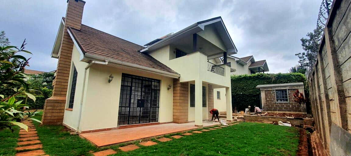 5 En-Suite Townhouse with Private Garden & Fitted Kitchen - Kitisuru