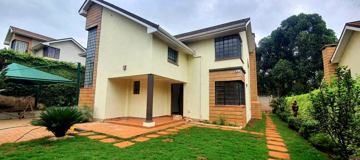 5 En-Suite Townhouse with Private Garden & Fitted Kitchen - Kitisuru