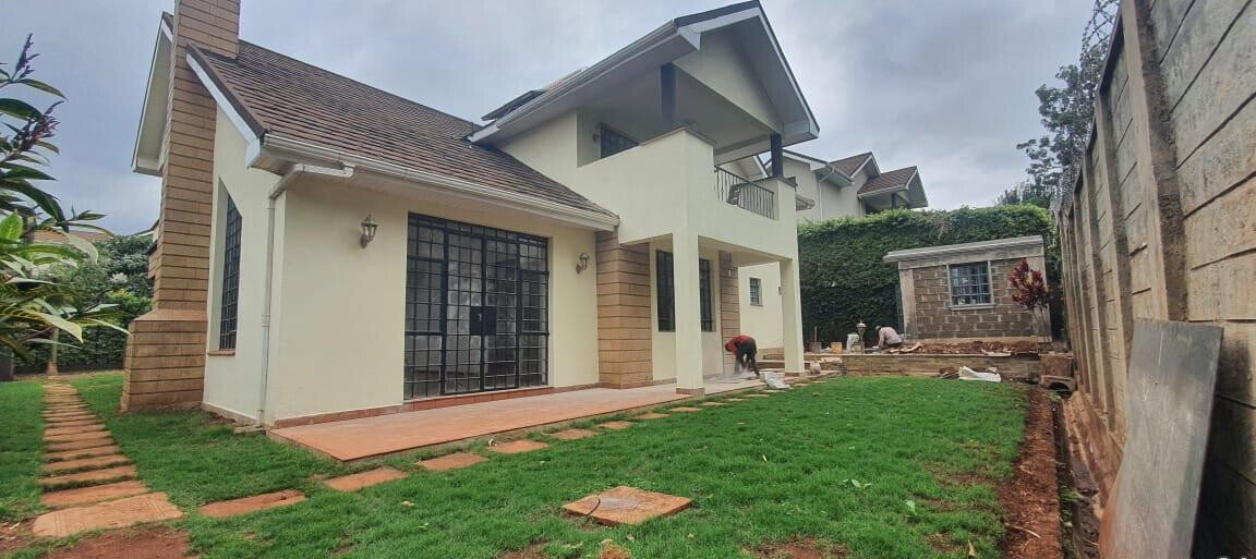 5 En-Suite Townhouse with Private Garden & Fitted Kitchen - Kitisuru