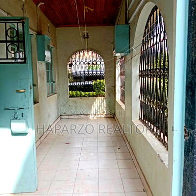 2bdrm House in Zambezi for rent - Image 8