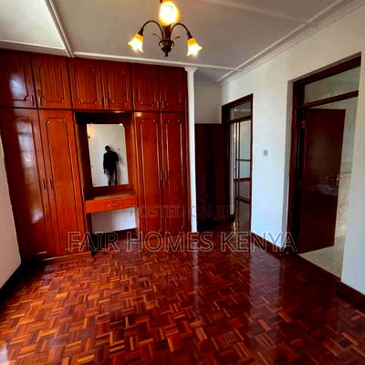 5bdrm Townhouse / Terrace in Lavington Mall for rent - Image 11
