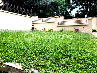 1/4 an Acre Touching James Gichuru Lavington Land for Sale - Image 1